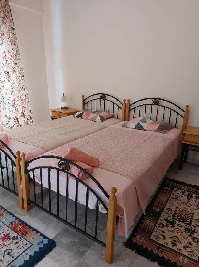Luminosa Village Apartment Nea Iraklitsa Esterno foto